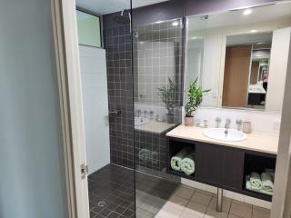 1 Bedroom Apt Ocean view on the Cairns Esplanade - Cairns - 6