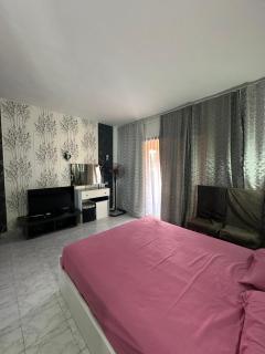 ستيلا مكادي - 2