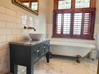 LLU Homes - Westport - 8
