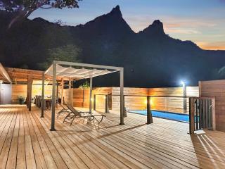 SHARED POOL King Bed & Air-Conditioned Cozy Apartment - 1