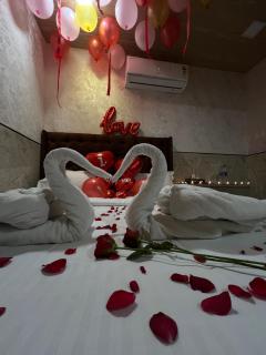 Hotel Newyork by Stayzy Rooms - 4