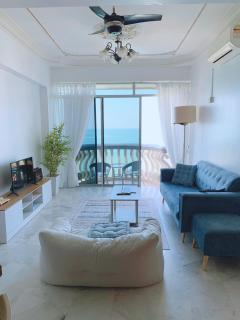 Glory Beach Duplex Ocean View - 8Pax 3BR & FREE Disney Hotstar - Port Dickson - 8