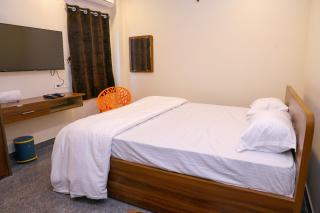 Kautilya Grand Luxury Rooms - 8