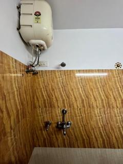 Room in the Heart of Gomti Nagar - 5