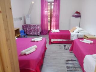 Family Smeralda Olbia room's - Olbia - 5
