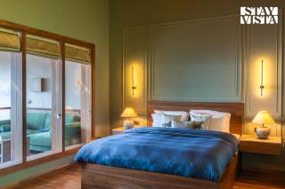StayVista at Twilight Perch with BBQ, Bonfire, Lawn - Mussoorie - 3