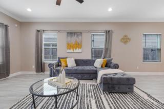 Stylish 2bedroom Retreat - Houston - 2