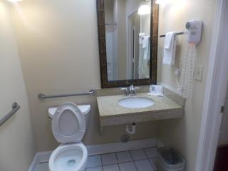 Comfort Inn & Suites River City Decatur - 6