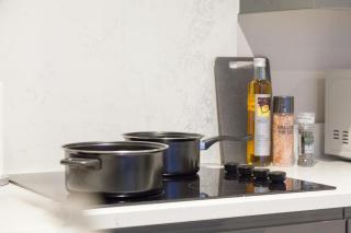 1 Bed Apartment - Long Term Rates- Contractors-Professionals-Relocators - 4