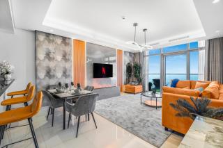 64th floor Skyline Pool with Burj Khalifa View in Paramount Hotel Midtown - 8