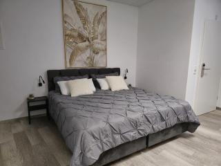 Offbase Lodging No6 - 6