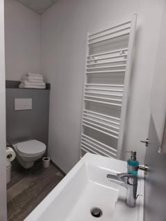 Doppelzimmer mit eigenem Bad - Ramstein-Miesenbach - 5