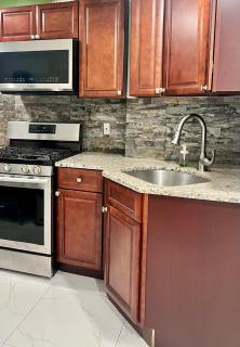 Luxury Guest Home - 10 Min to JFK - 2