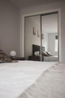 A Stunning And Slick Escape - Stonehouse - 2