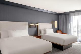 Courtyard by Marriott Milwaukee Brookfield at Poplar Creek - 2