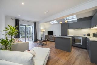 Luxury 2BedRoom and 2BathRoom Flat With Patio Central London! - Londra - 3