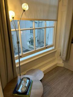 Spacious Studio Flat Paddington - London - 1