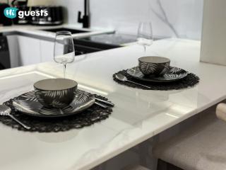 HiGuests - Luxury Apt in the Heart of JVC at Binghatti Nova - Dubai - 2