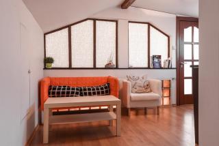 Centrally Located Studio with a 360 terrace - 3