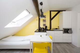 Zentral gelegene Monteur-DG-Wohnung - Nuremberg - 1