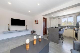 Starry Sky Luxury Apartment 1 - Lefkimmi - 4