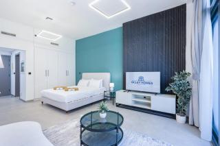 Modern Home in Sports City with Rooftop Pool - Dubai - 0