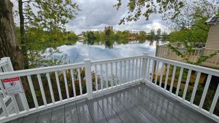 Lakeside Rudd Lake, 3 bed property with hot tub and stunning views - Tattershall - 3