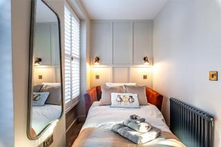 Hideaway Cottage, Luxury, parking, study, EV - 4
