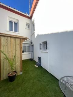 T4 Lumineux proche Centre Ville Narbonne & Des Grands Buffets 2 étoiles - 1