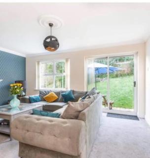 Beautiful Large Modern Home Sleeps 6 , Close to Sea with Games Room - Lyme Regis - 5