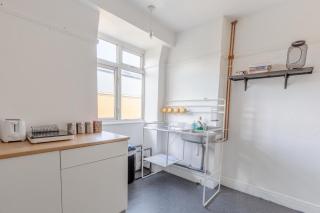 Trendy 1 Bedroom Apartment in Kings Cross - London - 5