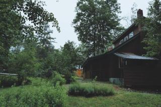 Whispering Woods Cabin - Creekside & Pet Friendly - Grafton - 9