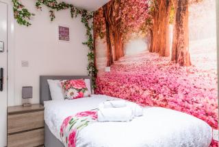 Blossom Retreat - Northampton - 0