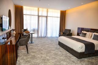 Hotel Monarch - Batumi - 0