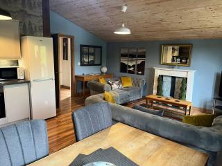 Harvest 12 Lodge - Yellowtop Country Park - Hot Tub - Yorkshire - 6