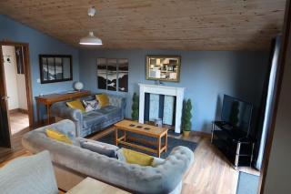 Harvest 12 Lodge - Yellowtop Country Park - Hot Tub - Yorkshire - 1