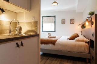 Appart'hôtel Le Corot - Accès Autonome - Saint-Junien Centre - Saint-Junien - 9