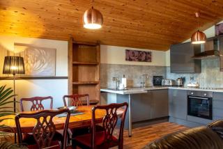 Harvest 13 Lodge - Yellowtop Country Park - Hot Tub - Yorkshire - 7