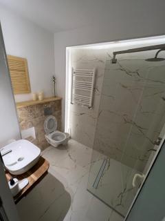 Warm & Cozy - Central Studio - Bucharest - 8