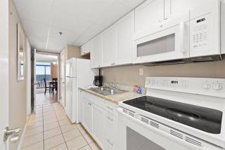 Direct Oceanfront Suite, Your Relaxing Getaway! CV 938 - Myrtle Beach - 2