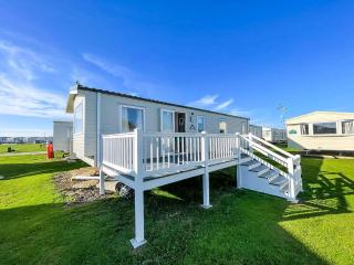 8 Berth Caravan With Decking At St Osyth Beach Holiday Park Ref 28047Gc - Clacton-on-Sea - 4