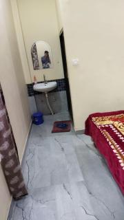 Shri Sarju Guest house - Ayodhya - 5