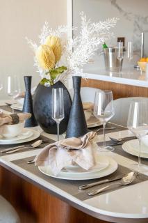 Frank Porter - The Address Opera Residences - Dubai - 2