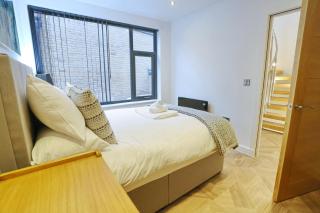 Pass the Keys Luxury Apartment 7 mins Walk to Salford Central - Manchester - 6