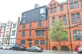 Luxury Apartment 7 mins Walk to Salford Central - Pass the Keys - 7