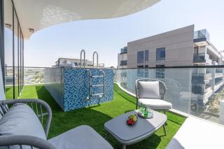 Modern 2BR with Private Pool at Samana Golf Avenue Studio City by Vibel - Dubai - 0