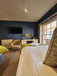 The Mitre Inn - Glastonbury - 4