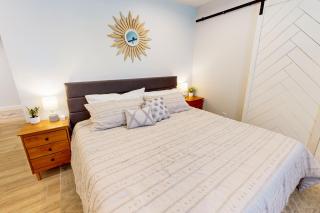 Cactus Blossom Bungalow - Phoenix - 1