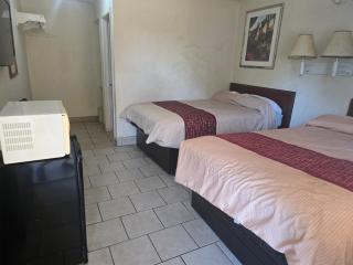 Carpet Inn - Opelika - 4
