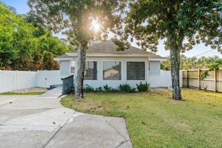 Beach House - Barefoot House by Panhandle Getaways - Panama City Beach - 9